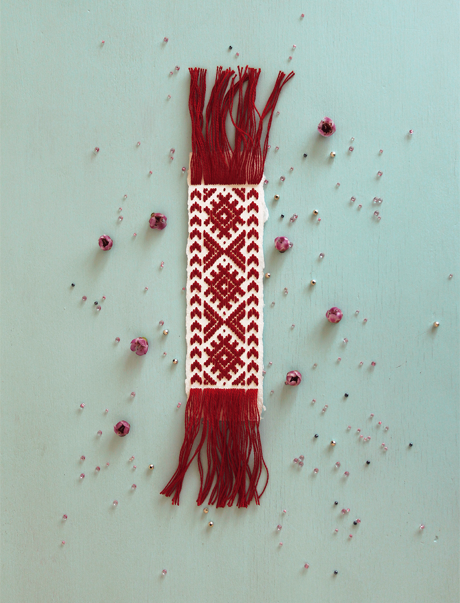 Koeru kirivöö rahvusmustriline paberile tikkimine